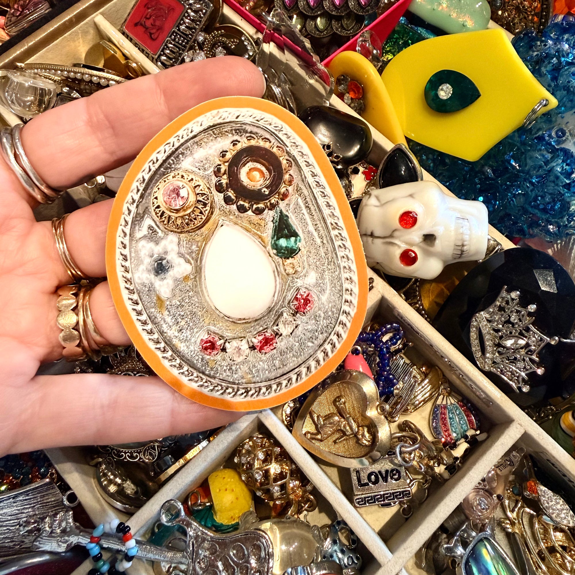 Trinket Friend Vinyl Sticker