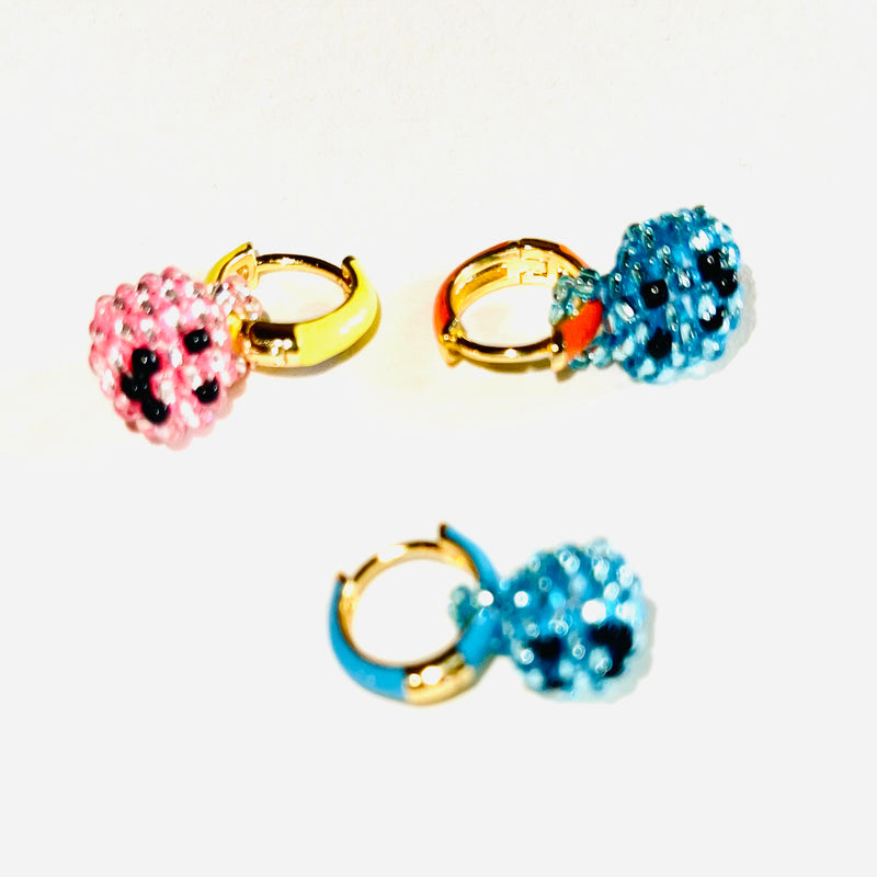 Beaded Smiley Enamel Huggie Earring | SINGLE