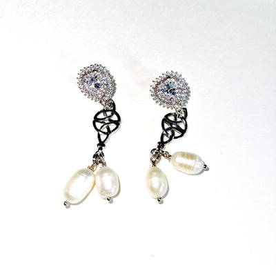 Romantic Pearl Dangle Earrings