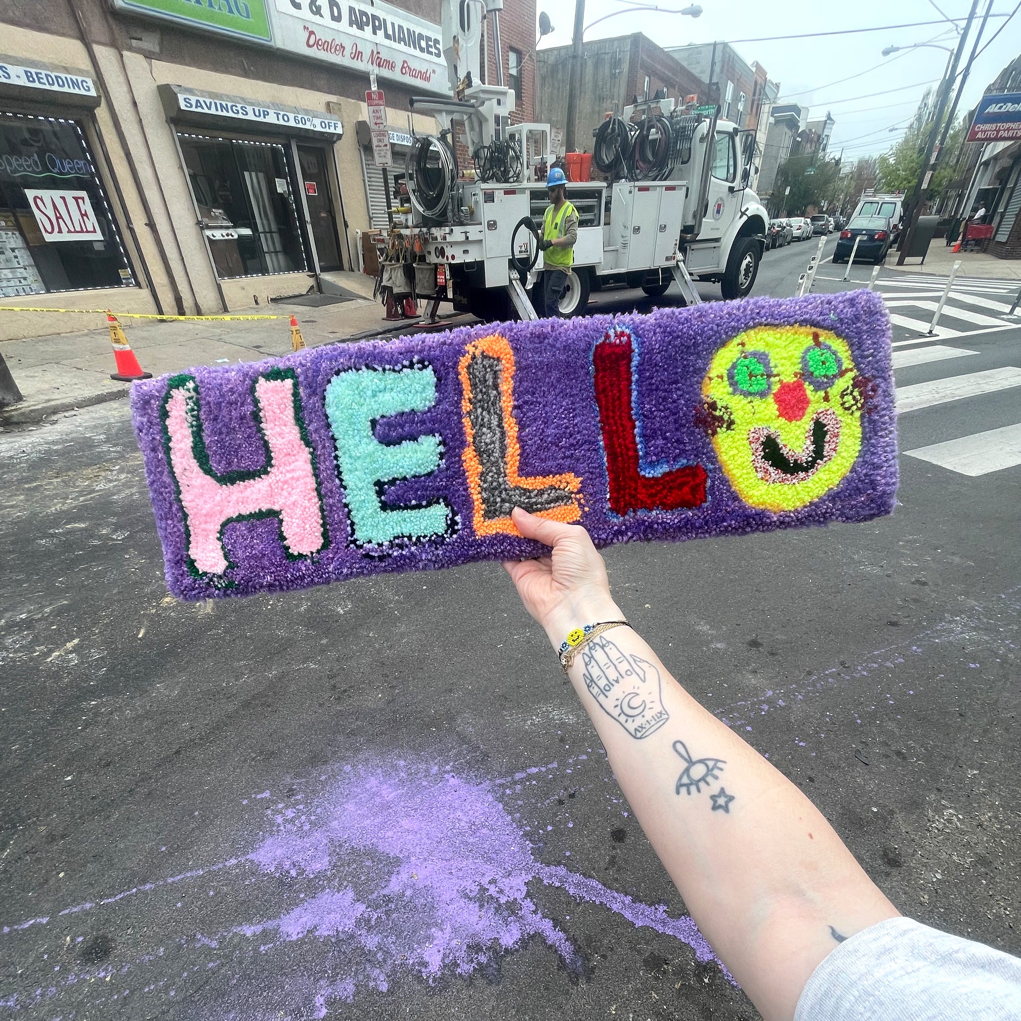 Naive Tufted Welcome Sign "HELLO"