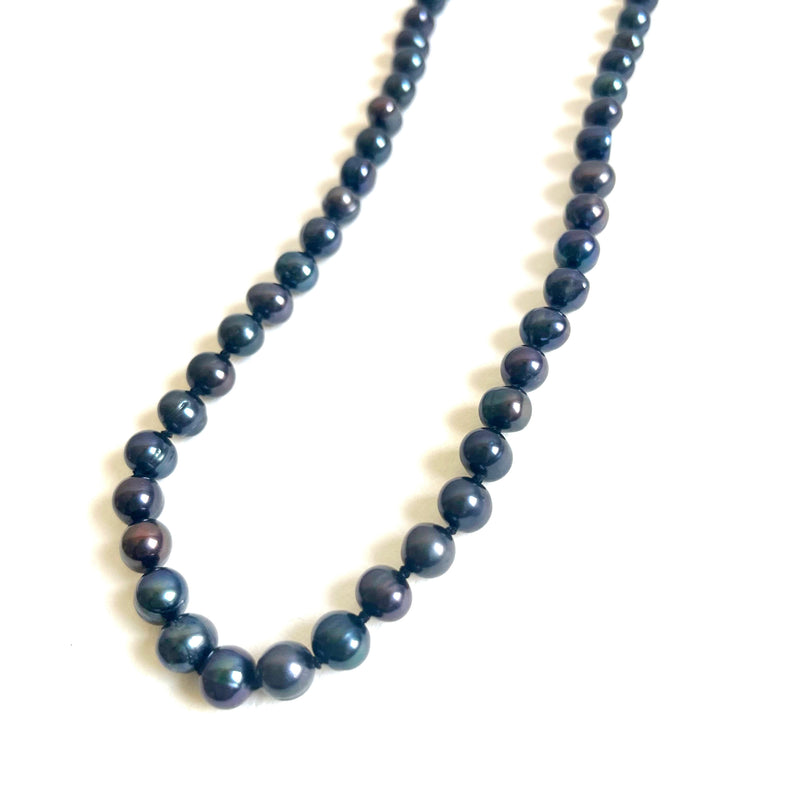 Vintage Black Pearl Necklace